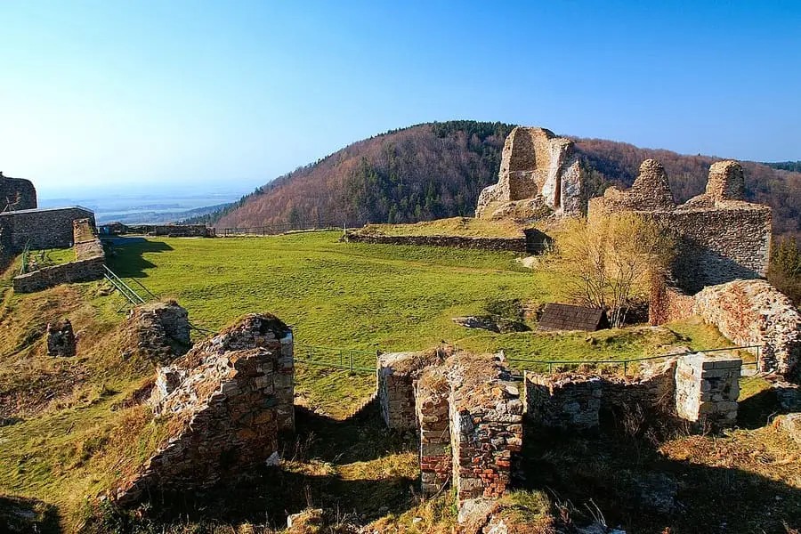 Lichnice Castle